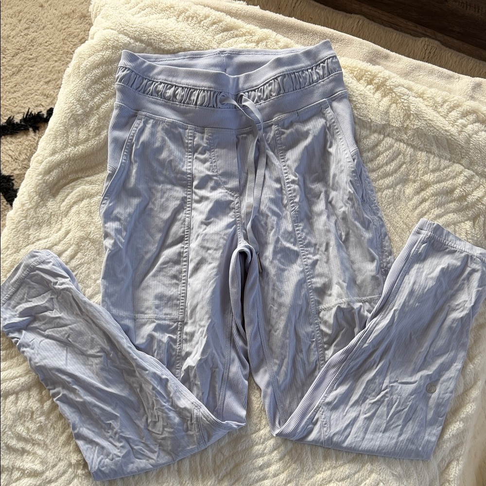 Lululemon lavender pants size 0